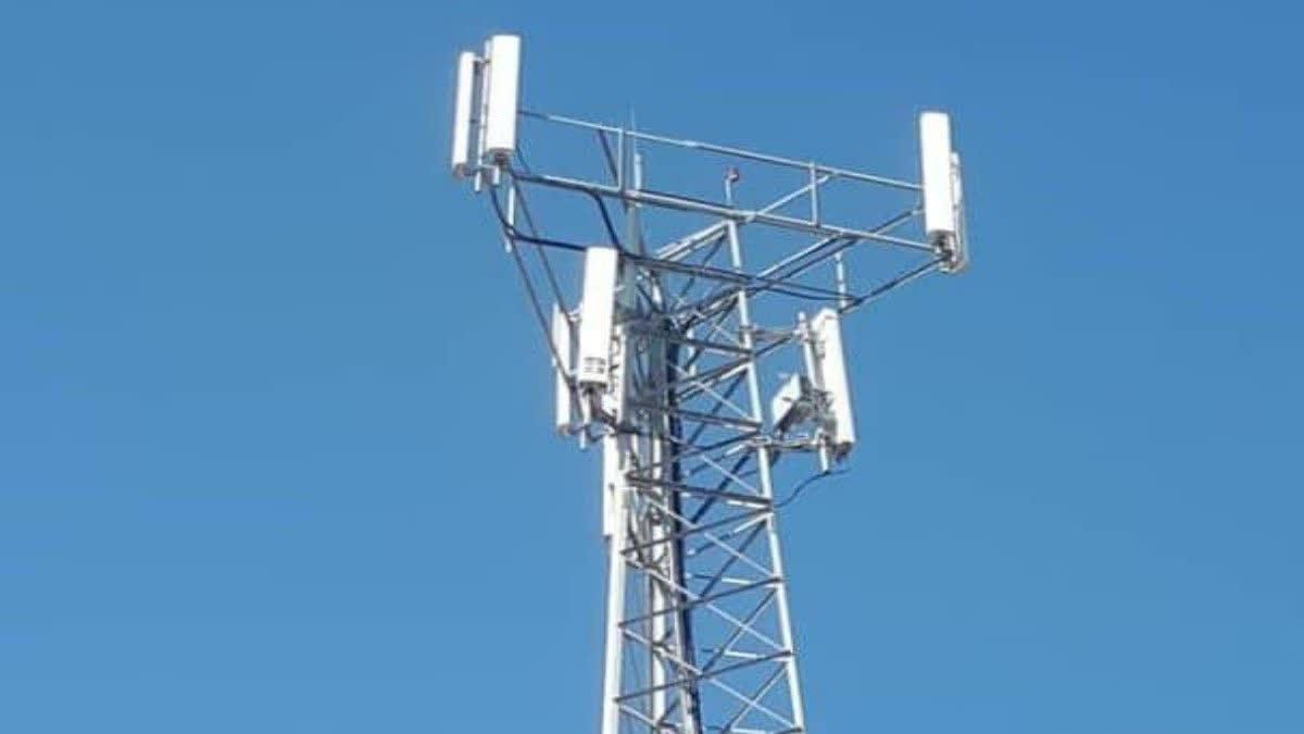 ارتقاء سایت همراه اول روستای چزگ شهرستان فیروزه به ۴G