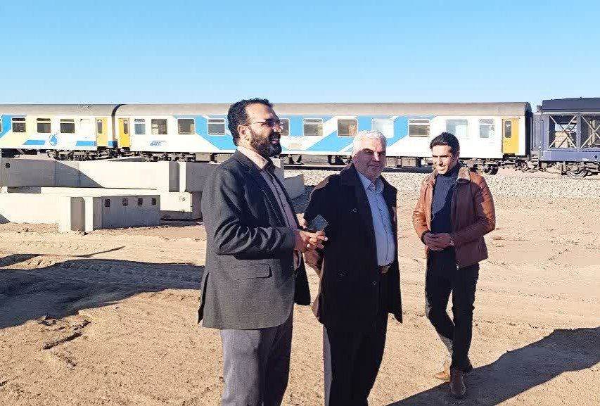 بازدید میدانی فرماندار فیروزه از محل احداث پل زیر گذر راه آهن بازدید میدانی فرماندار فیروزه از محل احداث پل زیر گذر راه آهن