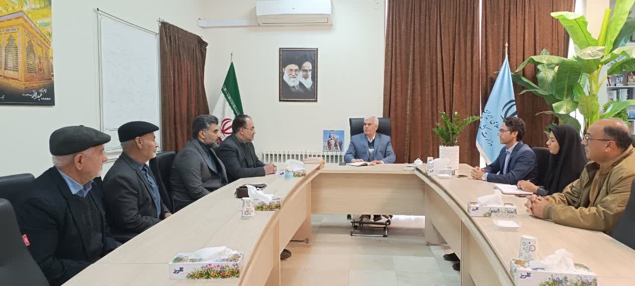 دیدار شهردار و اعضای شورای اسلامی شهر همت آباد با فرماندار فیروزه دیدار شهردار و اعضای شورای اسلامی شهر همت آباد با فرماندار فیروزه