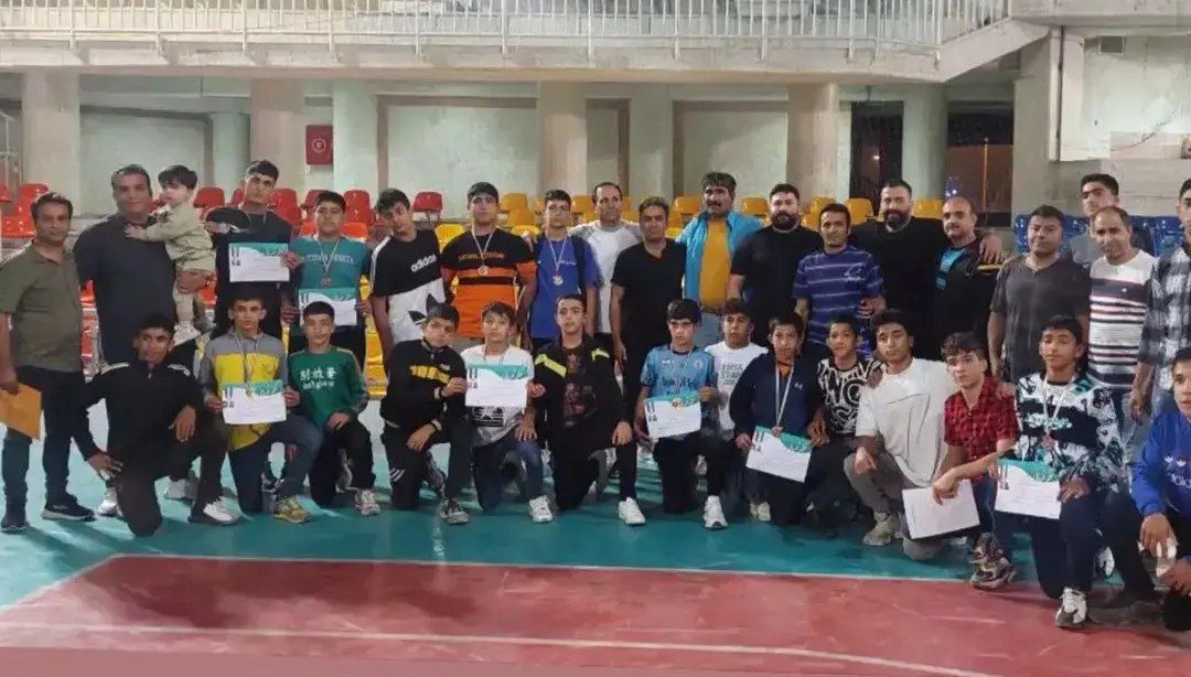 افتخاری دیگر برای کشتی گیران فیروزه افتخاری دیگر برای کشتی گیران فیروزه