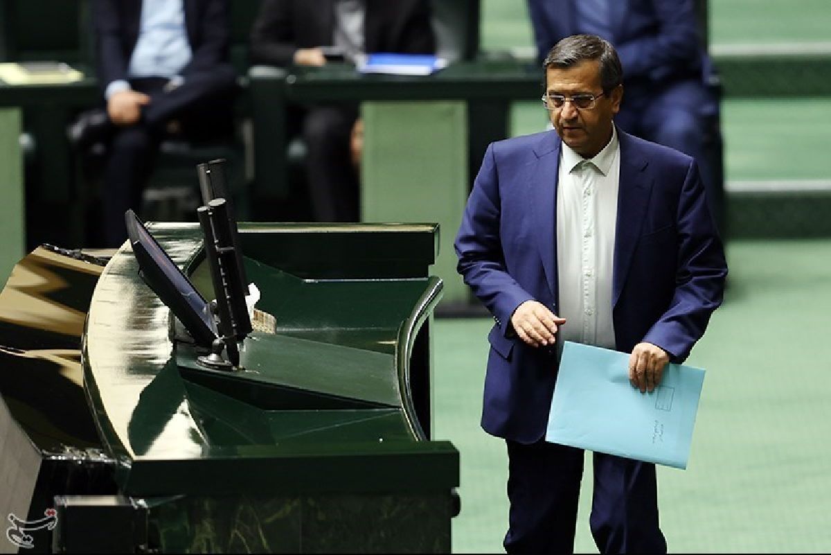 مجلس با ۱۸۲ رأی به استیضاح همتی رأی مثبت داد مجلس با ۱۸۲ رأی به استیضاح همتی رأی مثبت داد