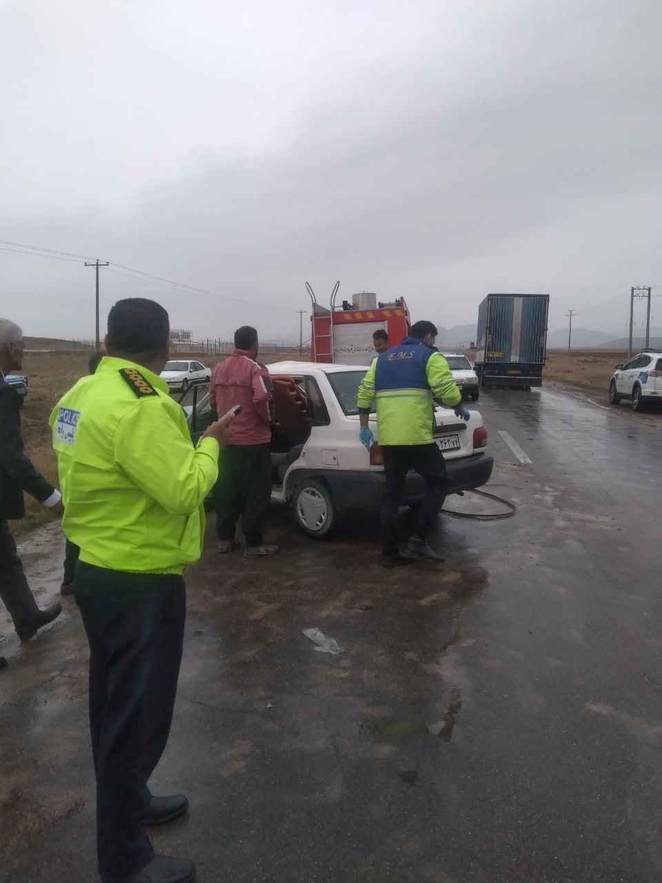 تصادف پراید و نیسان یک مصدوم برجای گذاشت تصادف پراید و نیسان یک مصدوم برجای گذاشت