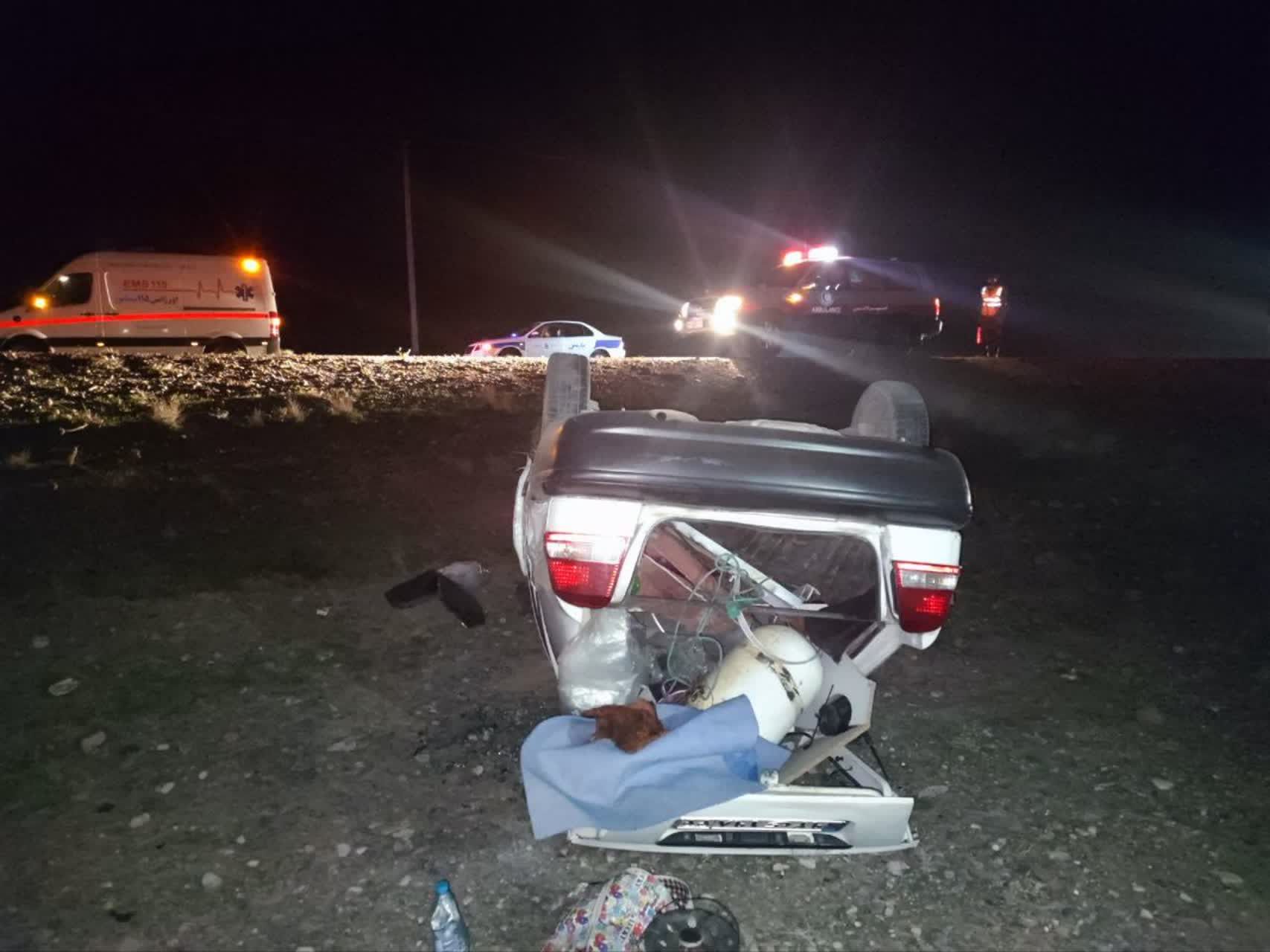 امدادرسانی به حادثه واژگونی خودرو پراید امدادرسانی به حادثه واژگونی خودرو پراید