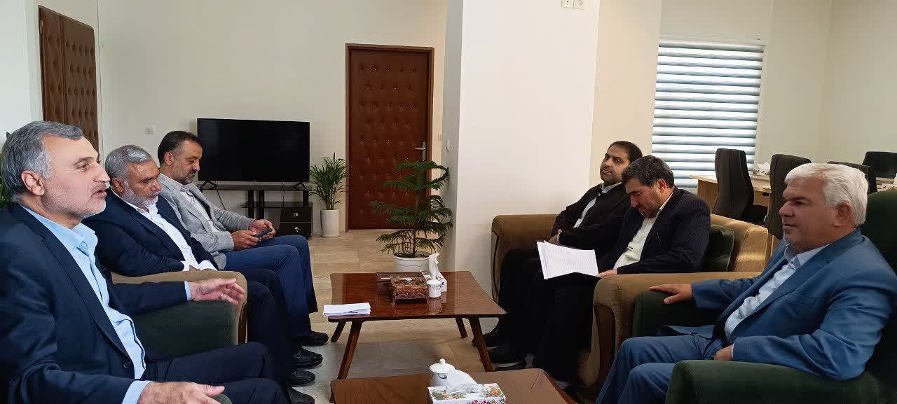 دیدار مدیرکل کمیته امداد امام خمینی «ره» خراسان رضوی با فرماندار فیروزه دیدار مدیرکل کمیته امداد امام خمینی «ره» خراسان رضوی با فرماندار فیروزه