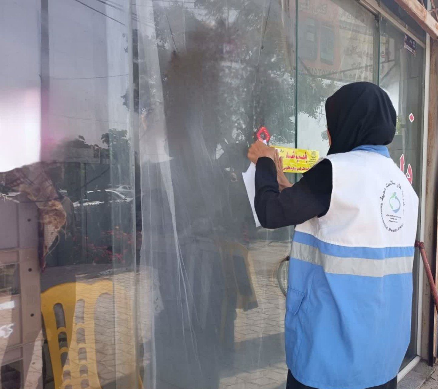 یک واحد صنفی به علت عدم رعایت موازین بهداشتی درشهرستان فیروزه پلمب شد یک واحد صنفی به علت عدم رعایت موازین بهداشتی درشهرستان فیروزه پلمب شد