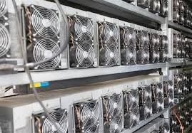 پیشتازی توزیع برق خراسان رضوی در کشف ماینرهای غیرمجاز؛ کشف ۵۲۹ دستگاه ماینر غیرمجاز در استان