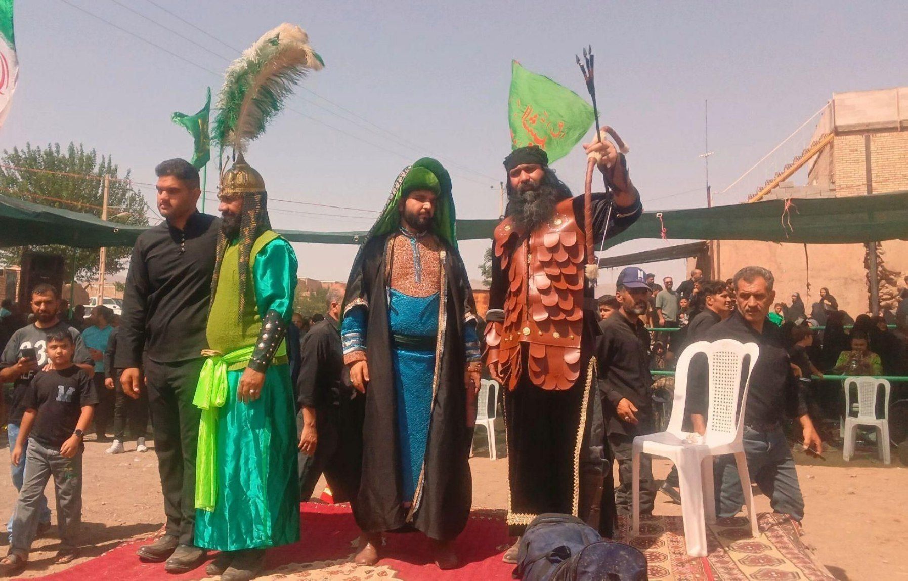 همآوایی اشک و عزاداری در روستای فهنه از شهرستان فیروزه؛ اربعین حسینی با حضور هزاران عاشق اهلبیت(ع) همآوایی اشک و عزاداری در روستای فهنه از شهرستان فیروزه؛ اربعین حسینی با حضور هزاران عاشق اهلبیت(ع)